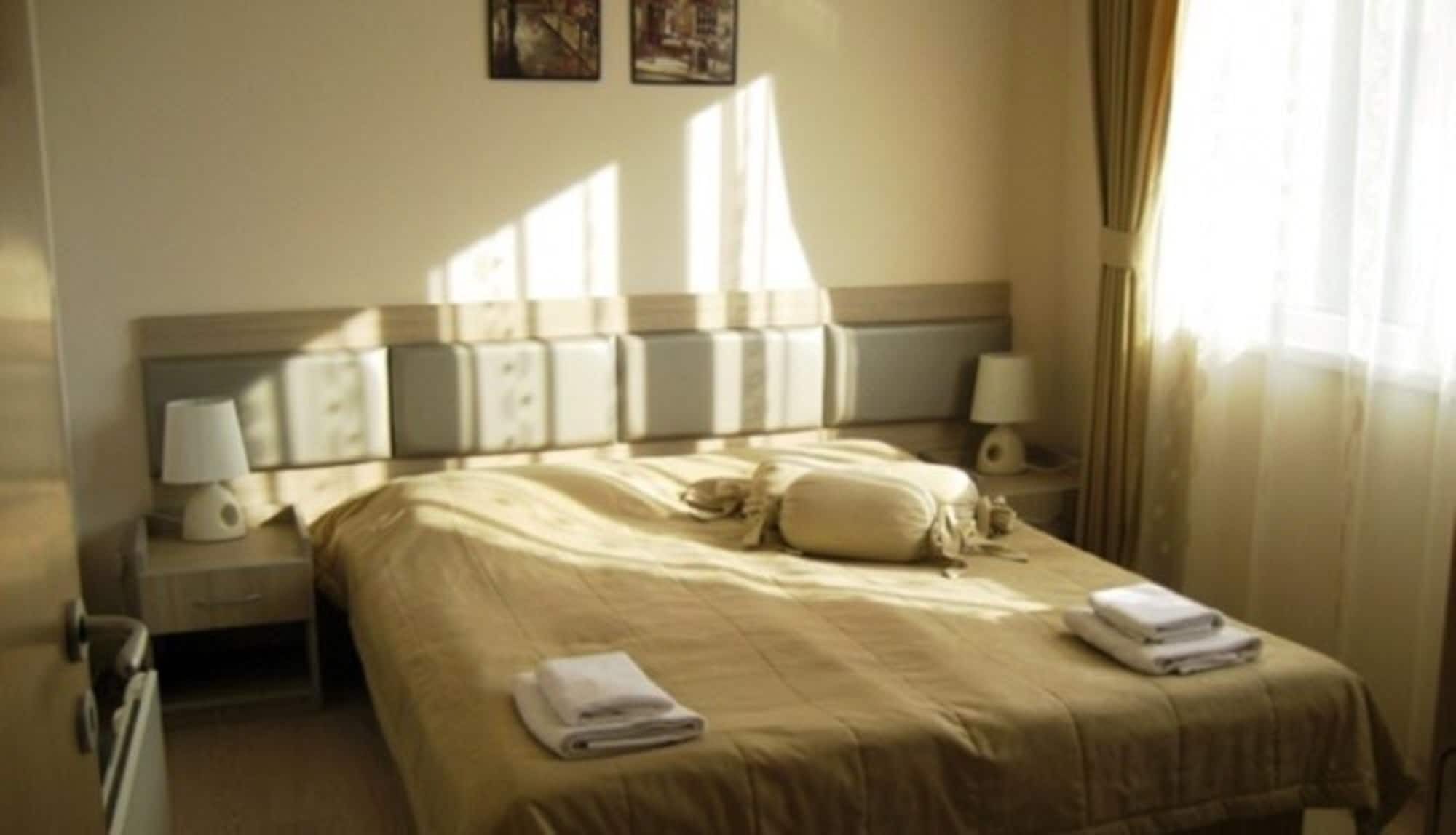 Allia Apartments Равда Экстерьер фото